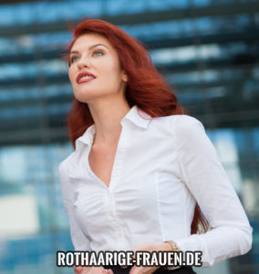 rothaarige Frau